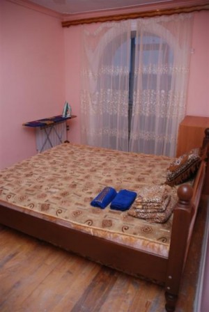 ул. Ватутина, 9/68 (г. Полтава, Октябрьский район) - Здається подобово квартира, 250 грн. - АФНУ