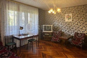 Першотравнева (г. Кривой Рог, Центрально-Городской район) - Продається квартира, 38500 $ - АФНУ